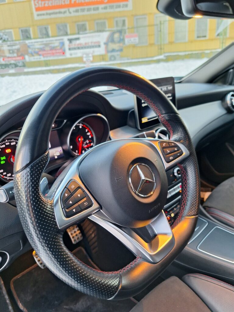 MERCEDES CLA 220